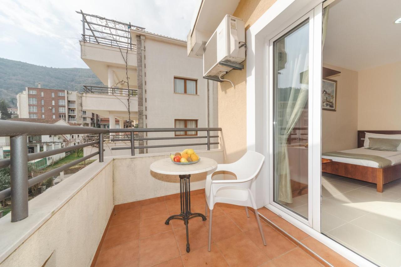 Apartmani Salus Budva Exterior photo